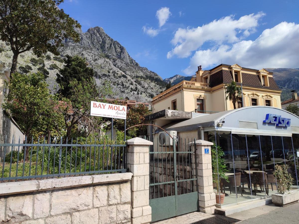 Bay Mola Aparts Kotor Exterior foto
