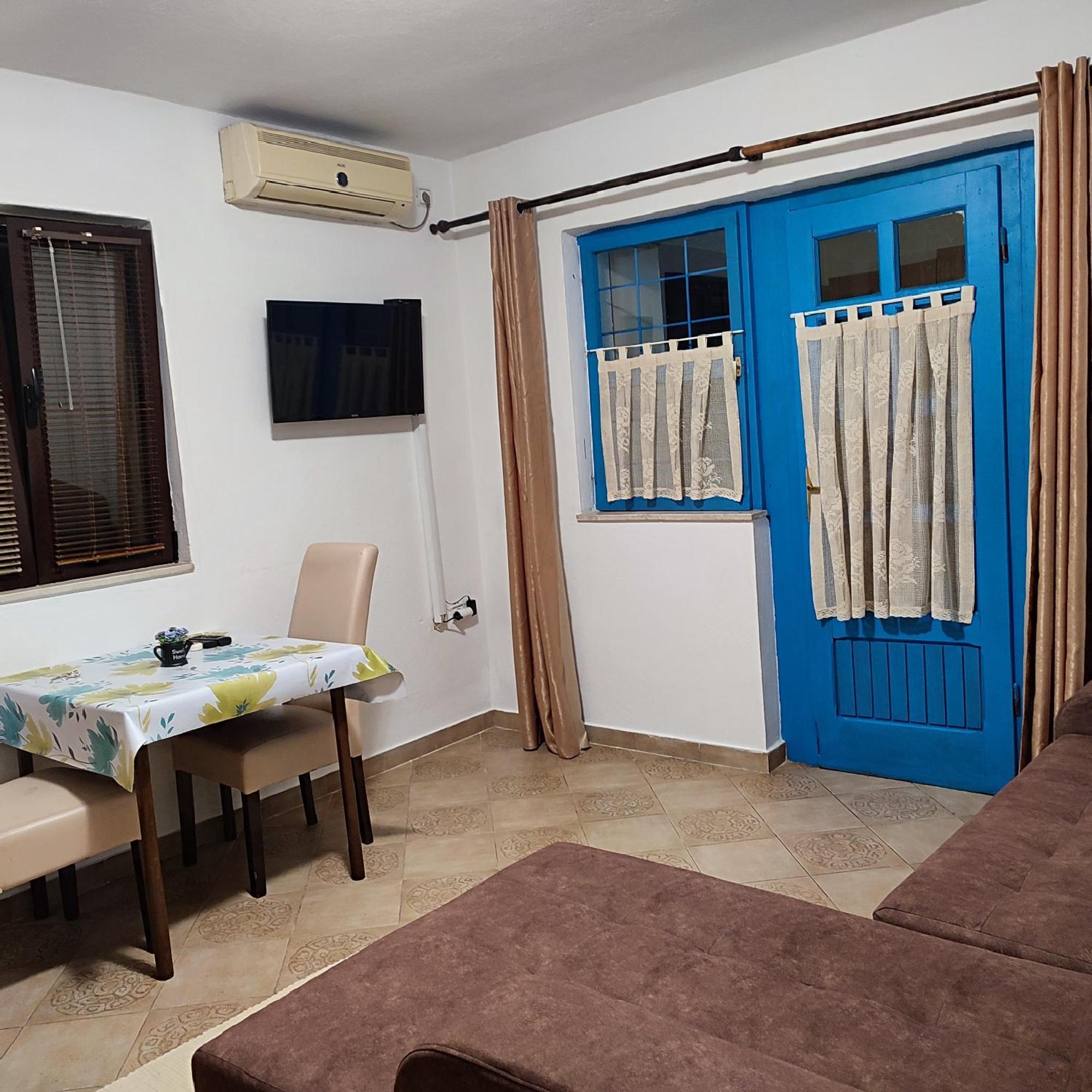 Bay Mola Aparts Kotor Zimmer foto